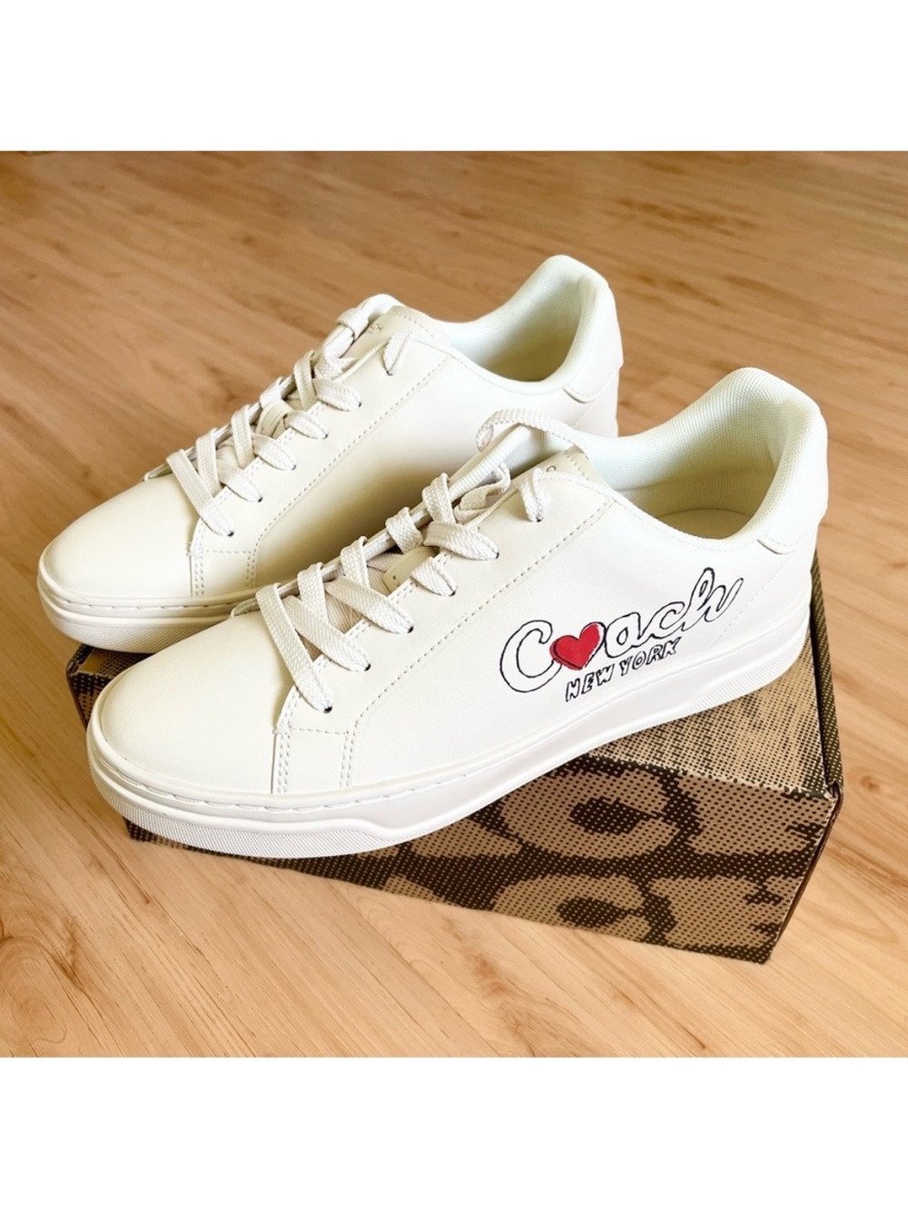 Coach High Line Sneaker With Heart Women 10.0 B # CBR66 - Picture 5 of 13